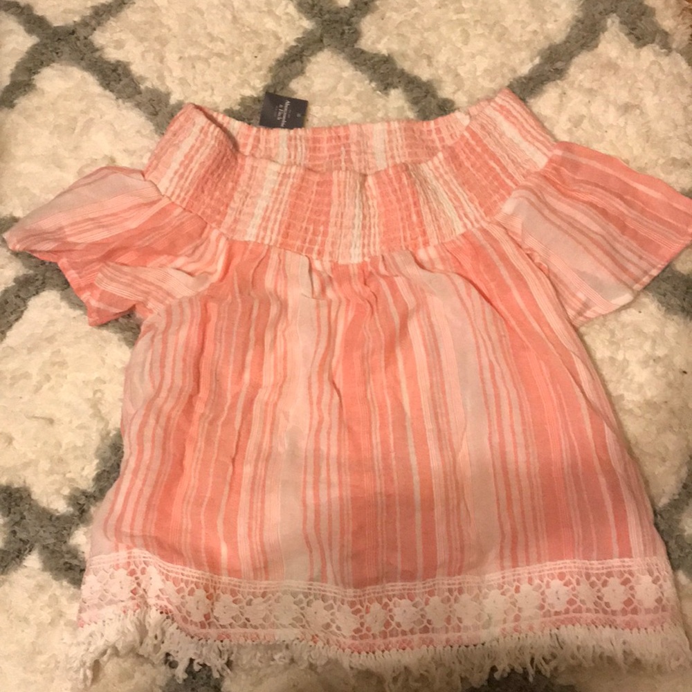 New Abercrombie and Fitch off the shoulder top